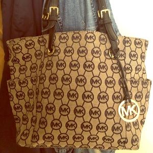 Michael Kors purse